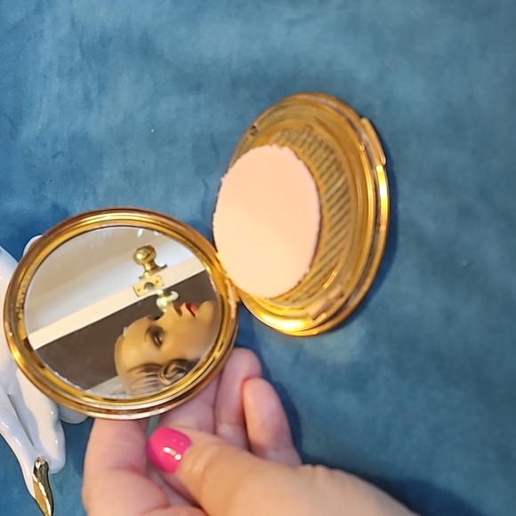 Stratton England Powder Compact RMSS Queen Elizabeth Mum Ship 1950s Sifter 3 inc - Picture 5 of 8